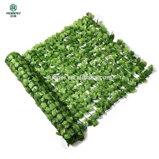 Recinto di foglie artificiali